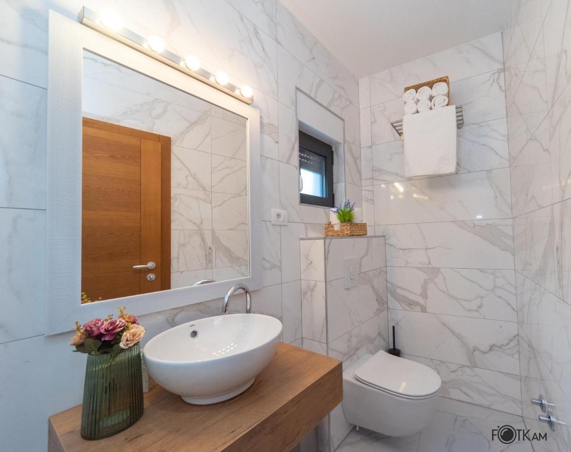 Libar Studio Apartments Baška Voda Εξωτερικό φωτογραφία