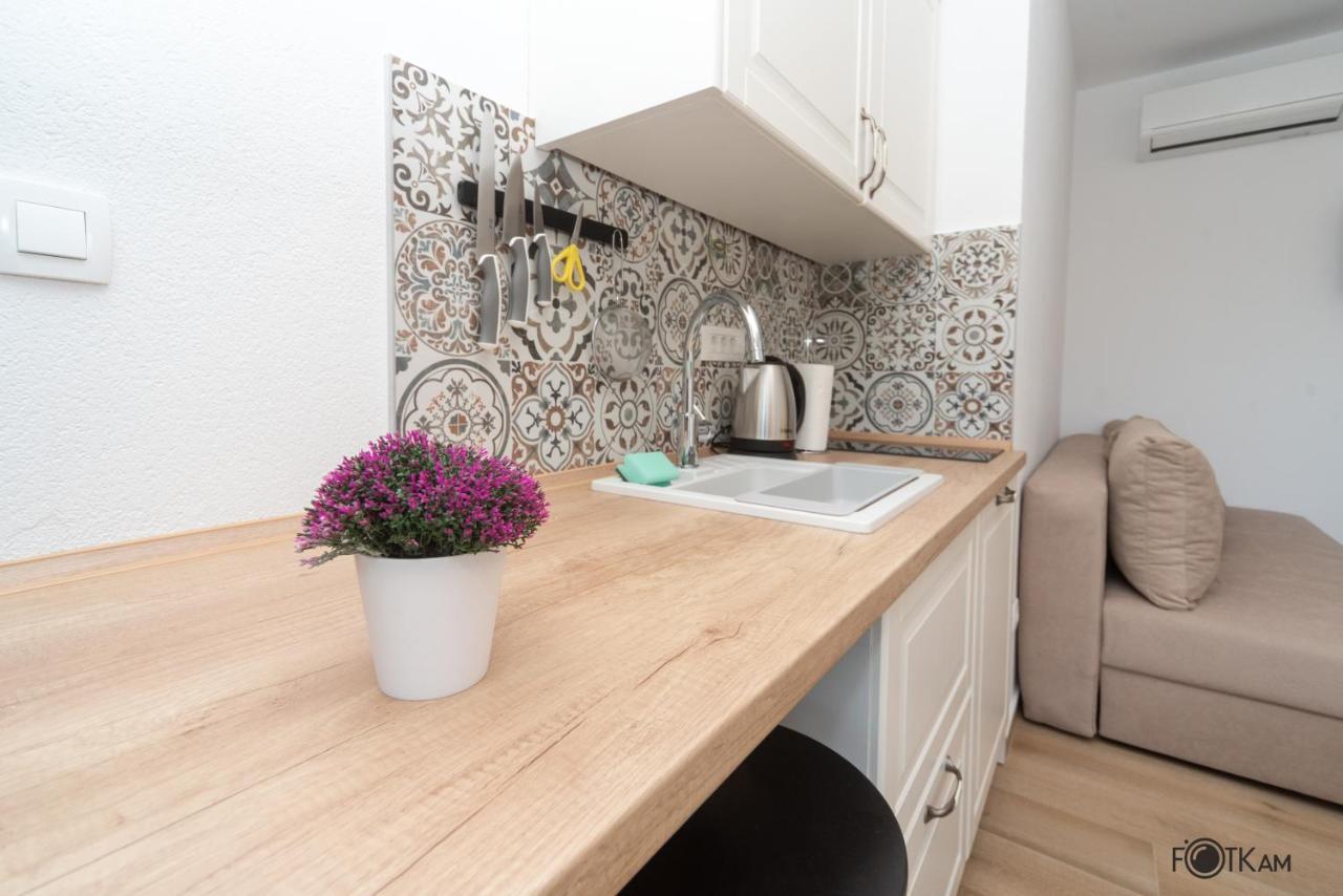 Libar Studio Apartments Baška Voda Εξωτερικό φωτογραφία